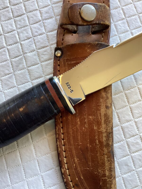 Vintage Case XX Model 323-5 Hunting Knife in Matching Sheath - Image 3
