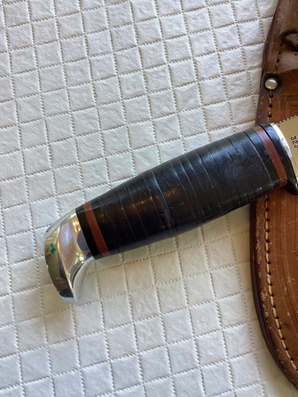 Vintage Case XX Model 323-5 Hunting Knife in Matching Sheath - Image 4