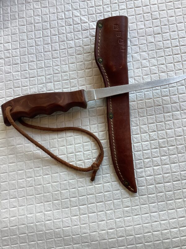 Vintage Buck Model 122 Wood Handled Filet Knife w/ Leather Sheath