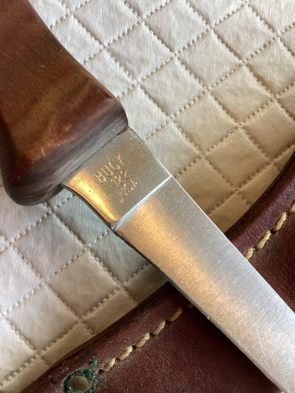 Vintage Buck Model 122 Wood Handled Filet Knife w/ Leather Sheath - Image 5
