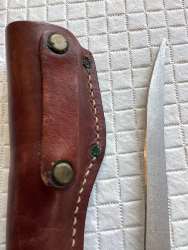 Vintage Buck Model 122 Wood Handled Filet Knife w/ Leather Sheath - Image 8