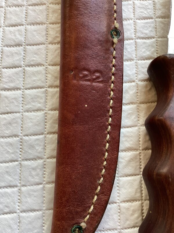 Vintage Buck Model 122 Wood Handled Filet Knife w/ Leather Sheath - Image 9