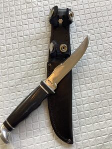 Vintage Case-XX 223-5 Skinner Bowie Hunting Knife w/ Sheath