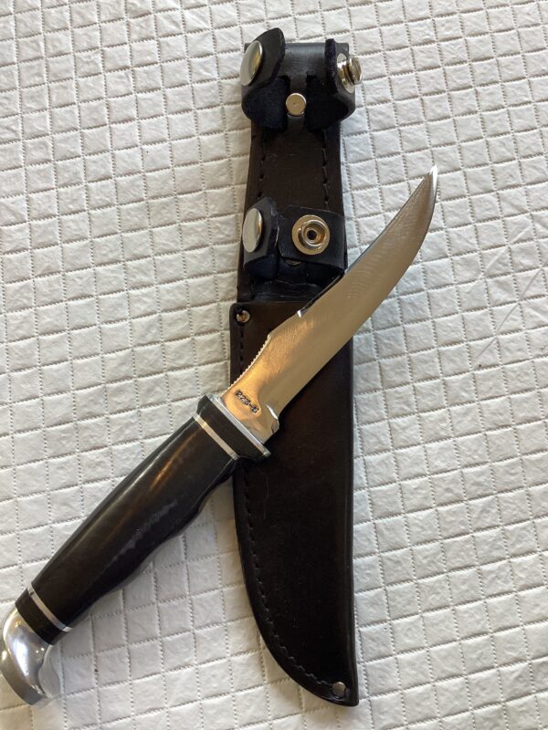 Vintage Case-XX 223-5 Skinner Bowie Hunting Knife w/ Sheath